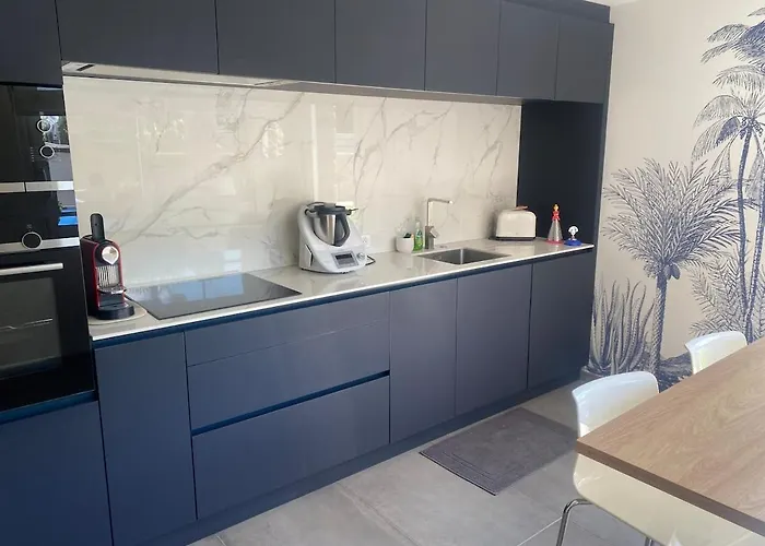 Feriehus Jolie Maison Avec Piscine, Proche Mt St Michel Avranches