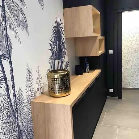 Jolie Maison Avec Piscine, Proche Mt St Michel بيت للعطل *