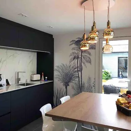 Jolie Maison Avec Piscine, Proche Mt St Michel بيت للعطل