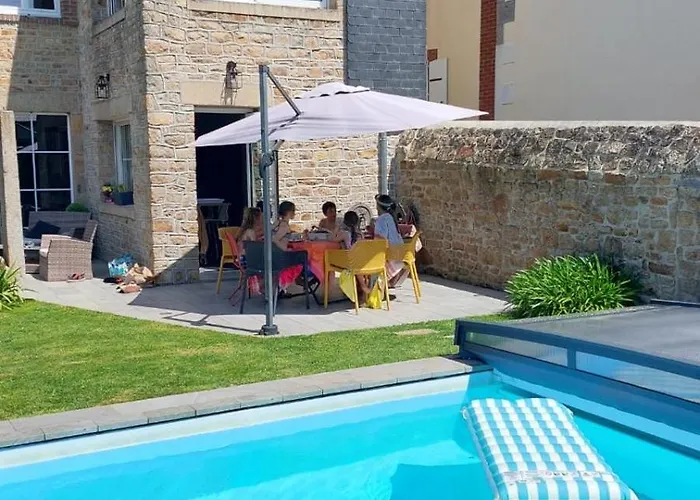Jolie Maison Avec Piscine, Proche Mt St Michel Prázdninový dům Avranches